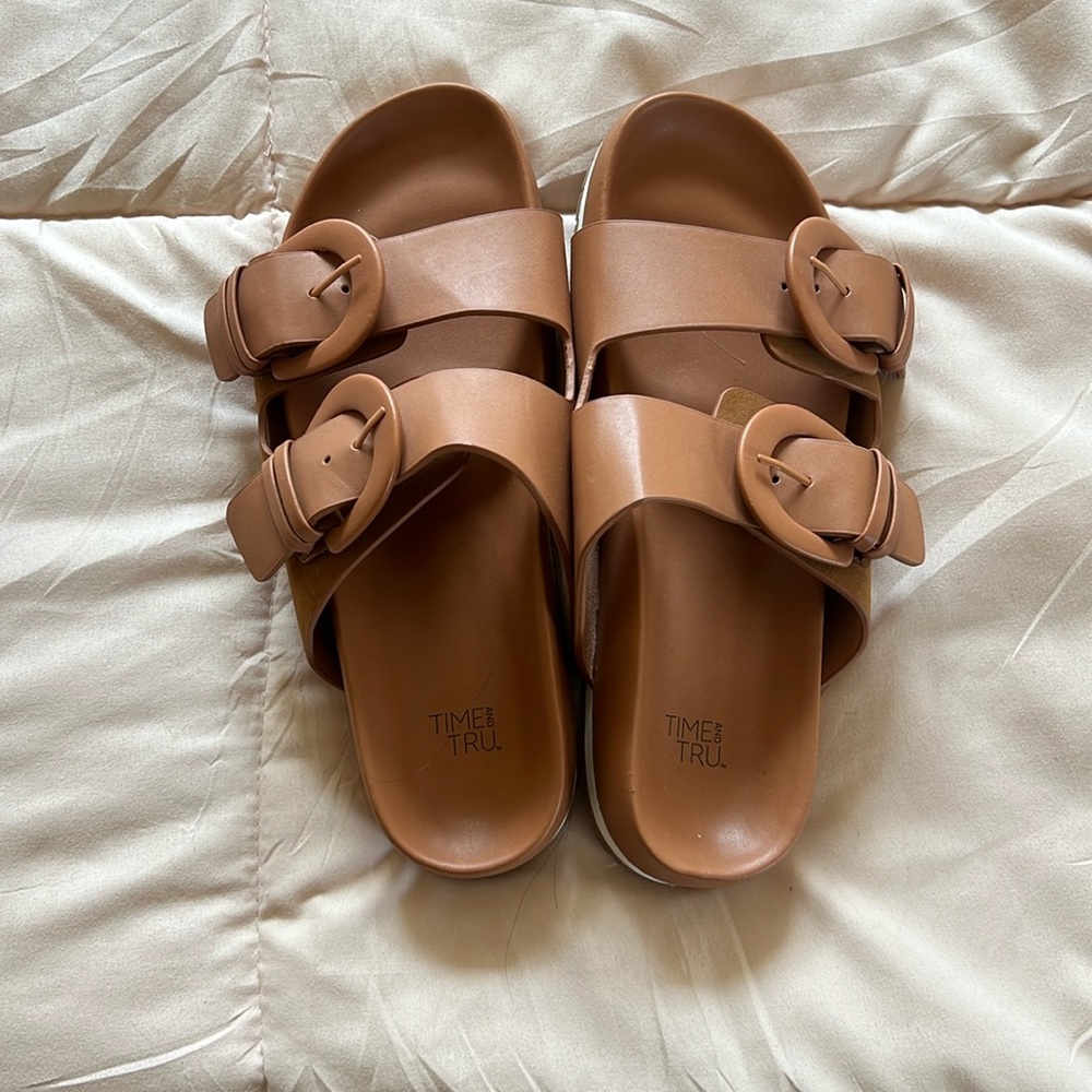 Time and Tru Sandals